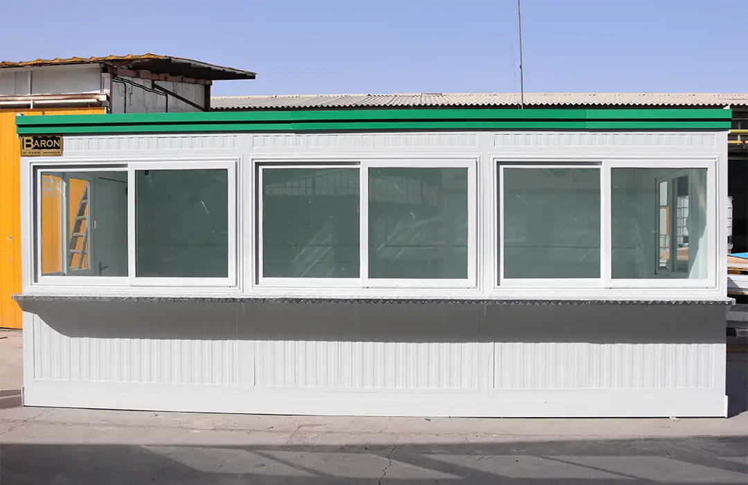 کانکس مدرن با نمای کامپوزیت سبز و مشکی